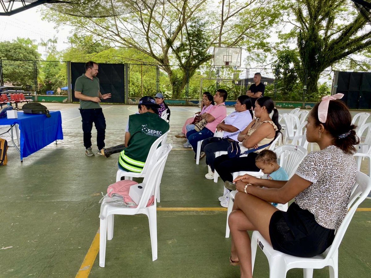 #Vaupés | Entregamos medios de producción a 8 organizaciones del #CircuitoAsociativoSolidario de #Mitú, junto a <a href="/UniversidadUNAD/">Universidad UNAD</a>.
Impulsamos la economía popular y comunitaria en nuestros territorios y organizaciones para fortalecer su autonomía económica