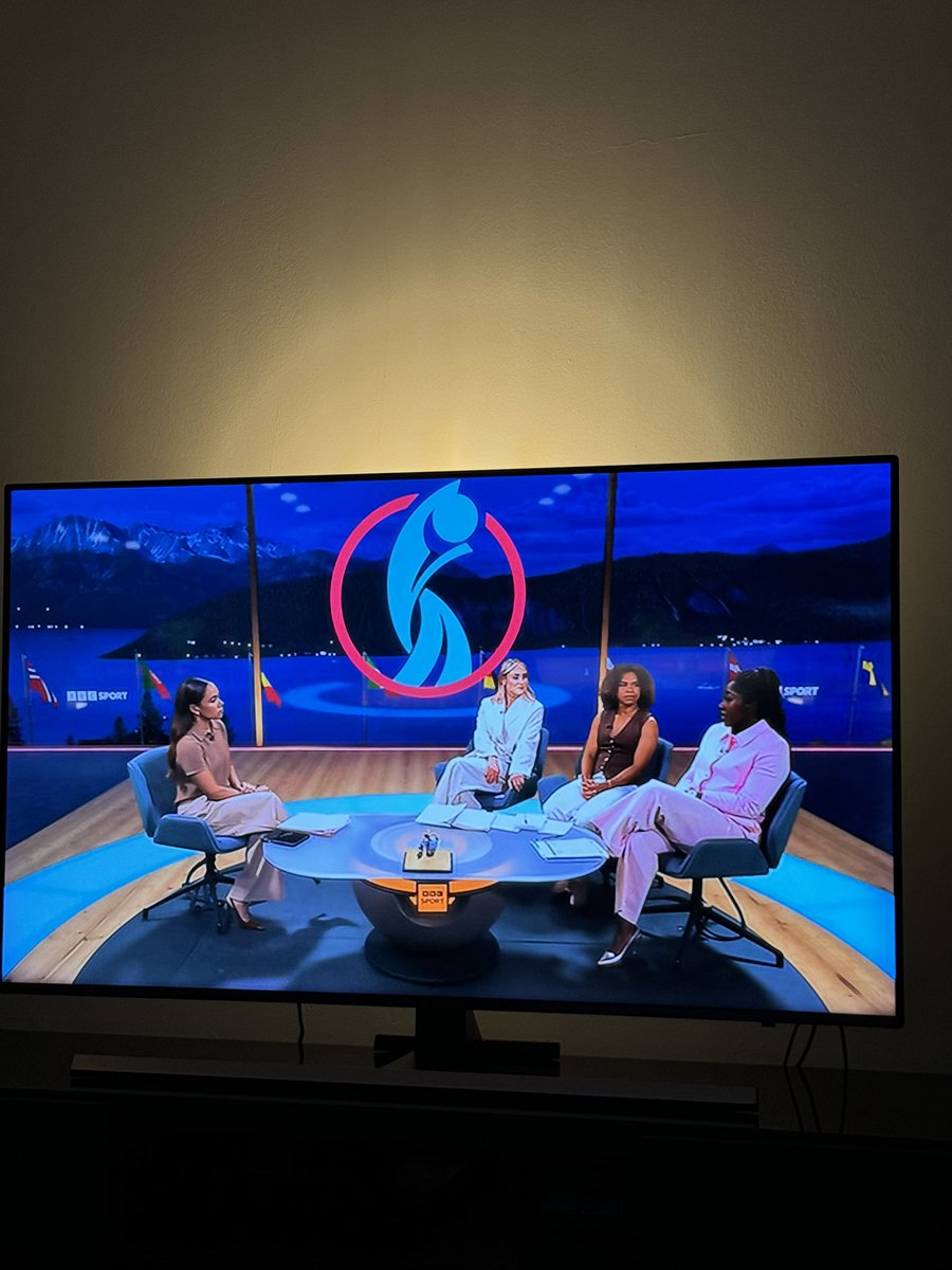 rob_gray23's tweet photo. A pleasure to see an all female panel and all female commentary team. Well done #BBC. Hopefully the same gender balance  when it comes to the men’s games going forward. https://t.co/hL36wsAzIW