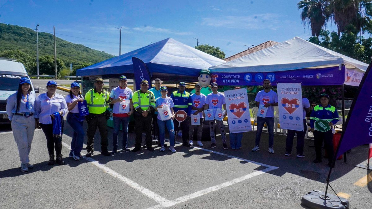 TransitoAtl's tweet image. #TránsitoDelAtlántico 🚩 Hoy iniciamos la campaña #ConéctateALaVida ❤️🚗 conjunto a @RutaCostera_ llevamos un mensaje de reflexión y prevención referente a la importancia de usar el cinturón de seguridad en todos los pasajeros. ¡La seguridad es de todos! @Gobatlantico