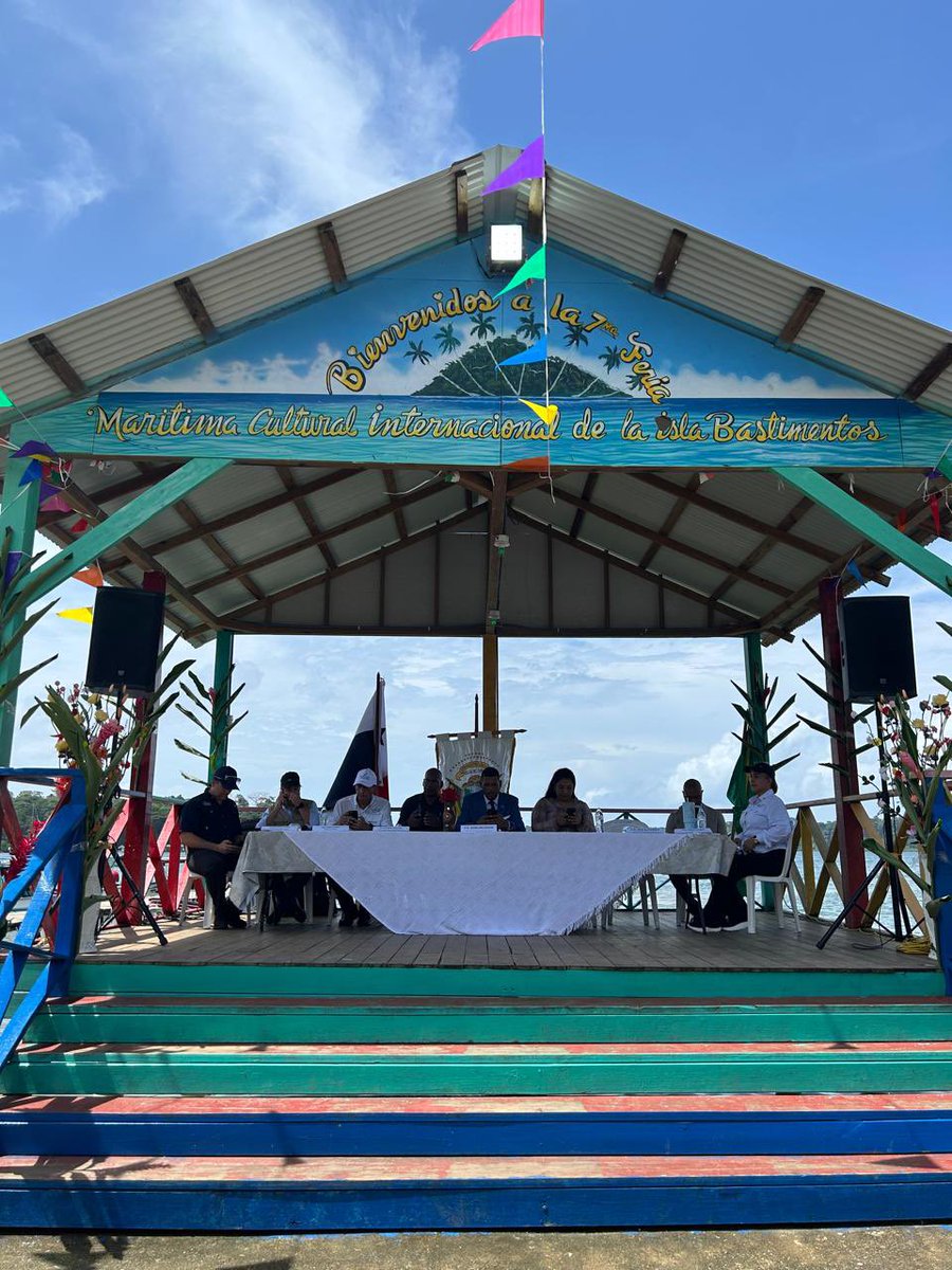 El Ministerio de Vivienda y Ordenamiento Territorial ya se encuentra en la provincia de Bocas del Toro, participando en el Consejo Provincial.
Nuestro compromiso es seguir trabajando junto a las autoridades locales por el desarrollo urbano y social de cada región del país. 🇵🇦🤝