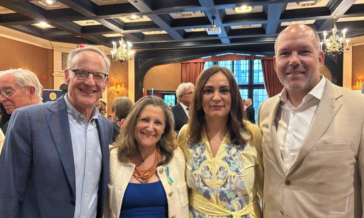 Rob_Oliphant's tweet image. Since Russia’s illegal invasion of Ukraine, Ambassador @kovaliv_y has been a pillar of the diplomatic corps. Throughout this immense struggle, her strength, resilience, and energy have been exemplary of the nation she represents. 

It was a pleasure to join colleagues to bid her…