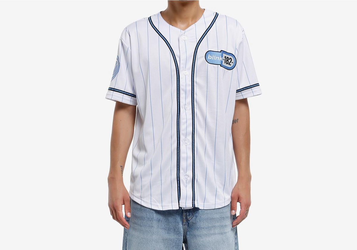 blink182py's tweet image. 🆕👕 ⚾ Nueva remera oficial de blink-182 ya disponibles en HotTopic
🔗
hottopic.com/product/blink-…