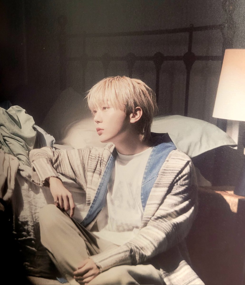 this seungkwan pic could easily inspire a renaissance sculpture
