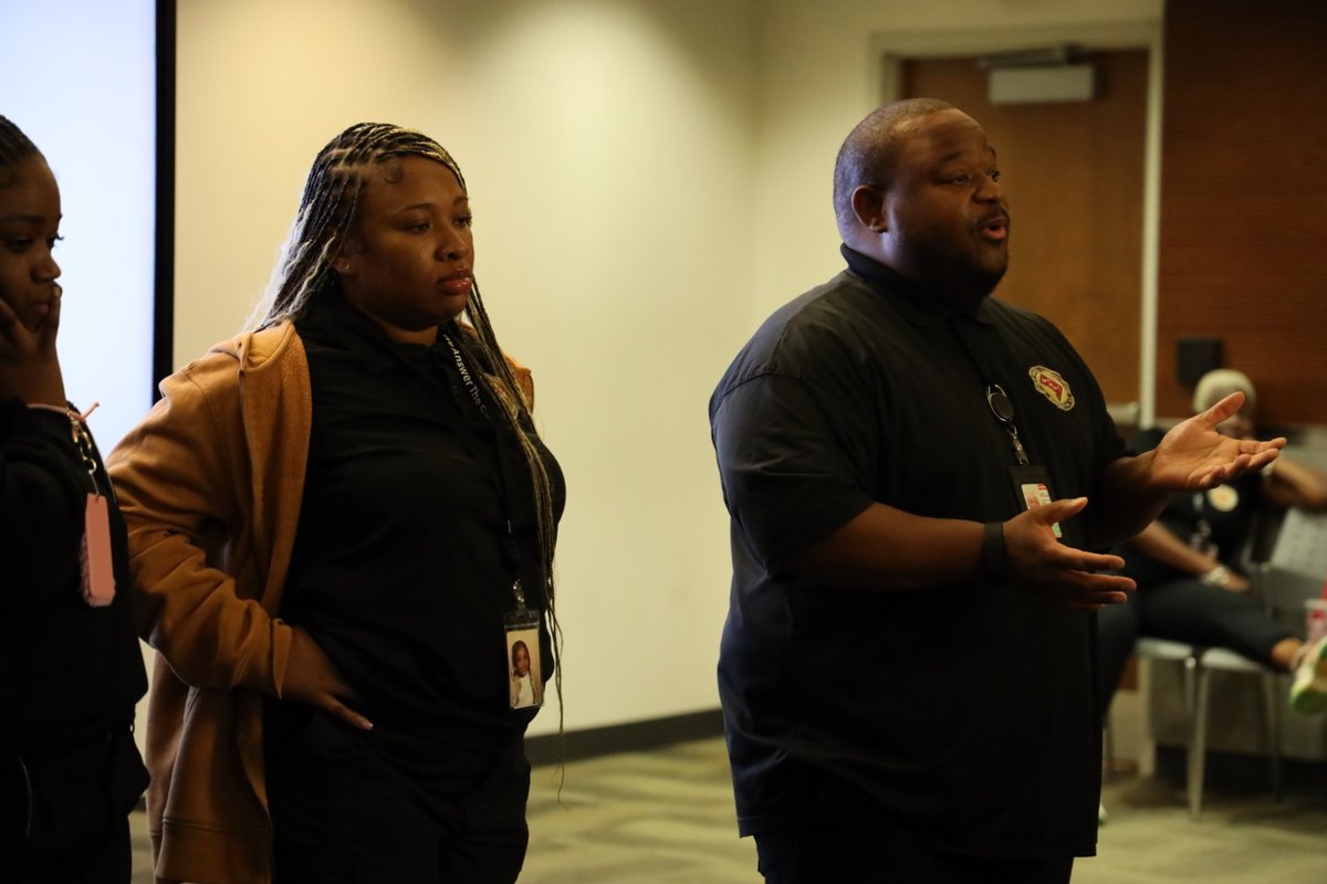 OUC_DC's tweet image. MBSYEP participant had the opportunity to hear from OUC team members from a number of divisions - 911 and 311 Operations, I.T., Wellness, and more - about their careers. They ended their day with a mock CritiCall exam to test their decision making, typing, and mapping skills.