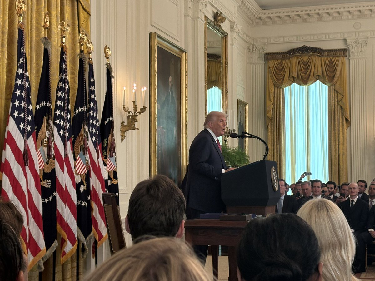 AlexAllaire2's tweet image. The @generalcatalyst Institute was honored to be present at the @WhiteHouse this afternoon for the historic signing of the bipartisan GENIUS Act, a bill that codifies rules for companies that issue or utilize U.S. dollar-backed stablecoins. As President Trump so eloquently…