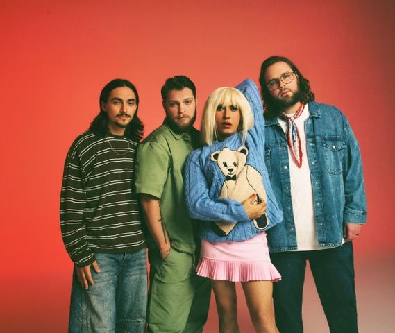 Rainbow Kitten Surprise brings love and community into focus on their latest single, Dang
 buff.ly/oythG7T