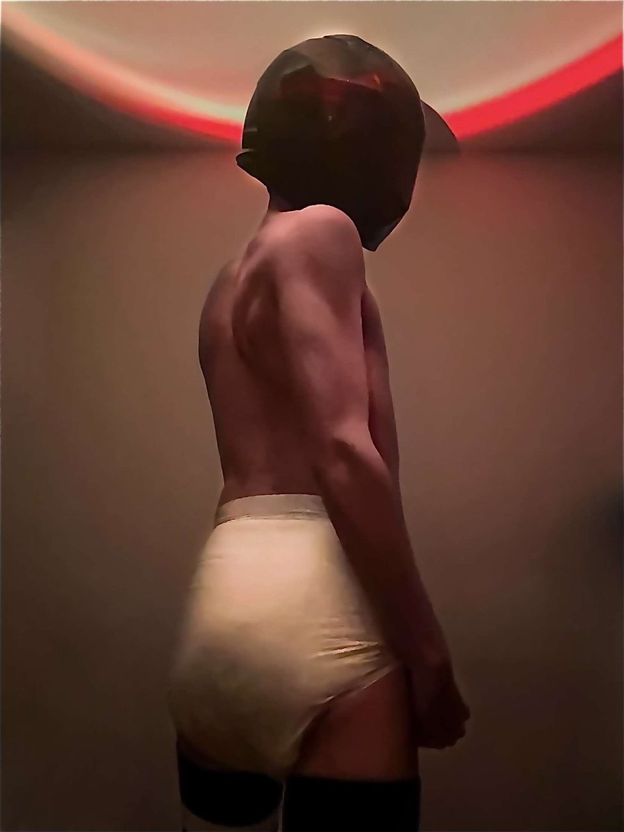 Race car drivers wear diapers… it’s how we win our races🤭
#abdl #abdlboy #abdlcommunity