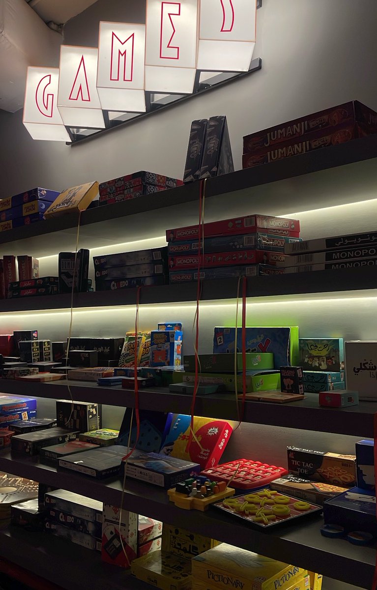 F R I D A Y 🙂‍↔️