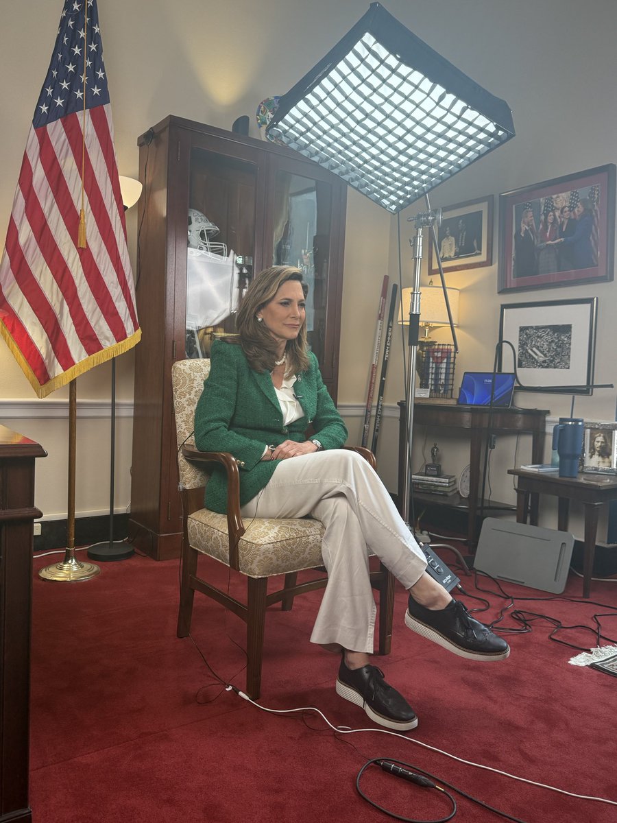 RepMariaSalazar's tweet image. Grateful for the chance to talk about my Dignity Act with the media this week!
This plan has three key parts:
1️⃣ Enacts strong enforcement measures to end illegal immigration and make sure we never get into this mess again.
2️⃣Creates a one-time “Dignity Program” for certain…