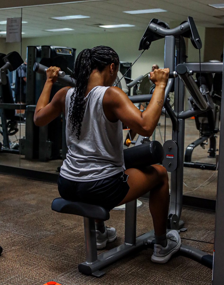 SheltonStateWBB's tweet image. 𝐋𝐀𝐘𝐈𝐍𝐆 𝐓𝐇𝐄 𝐅𝐎𝐔𝐍𝐃𝐀𝐓𝐈𝐎𝐍 💪