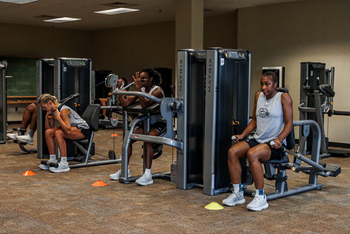 SheltonStateWBB's tweet image. 𝐋𝐀𝐘𝐈𝐍𝐆 𝐓𝐇𝐄 𝐅𝐎𝐔𝐍𝐃𝐀𝐓𝐈𝐎𝐍 💪