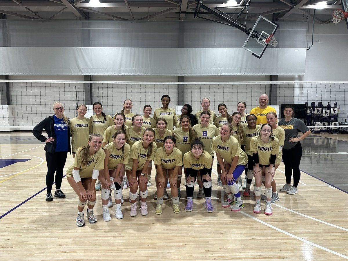 BGPurpleVolley's tweet image. Great two days at team camp for our Purples!