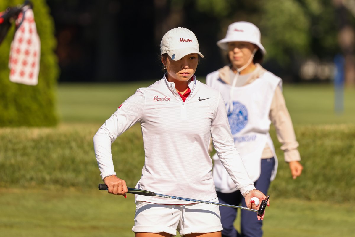 UHCougarWGolf's tweet image. βοΈπ½ more wins for Maelynn Kim at Women's Western Amateur Championship today!
Down 2, she wins 4 straight holes midway through her 2nd nine in Semifinals for 2&1 win over Emma Schimpf @WWGAGOLF
Faces Elizabeth Rudisill in Title Match at 6:30 am CT Saturday
#GoMaelynn #GoCoogs