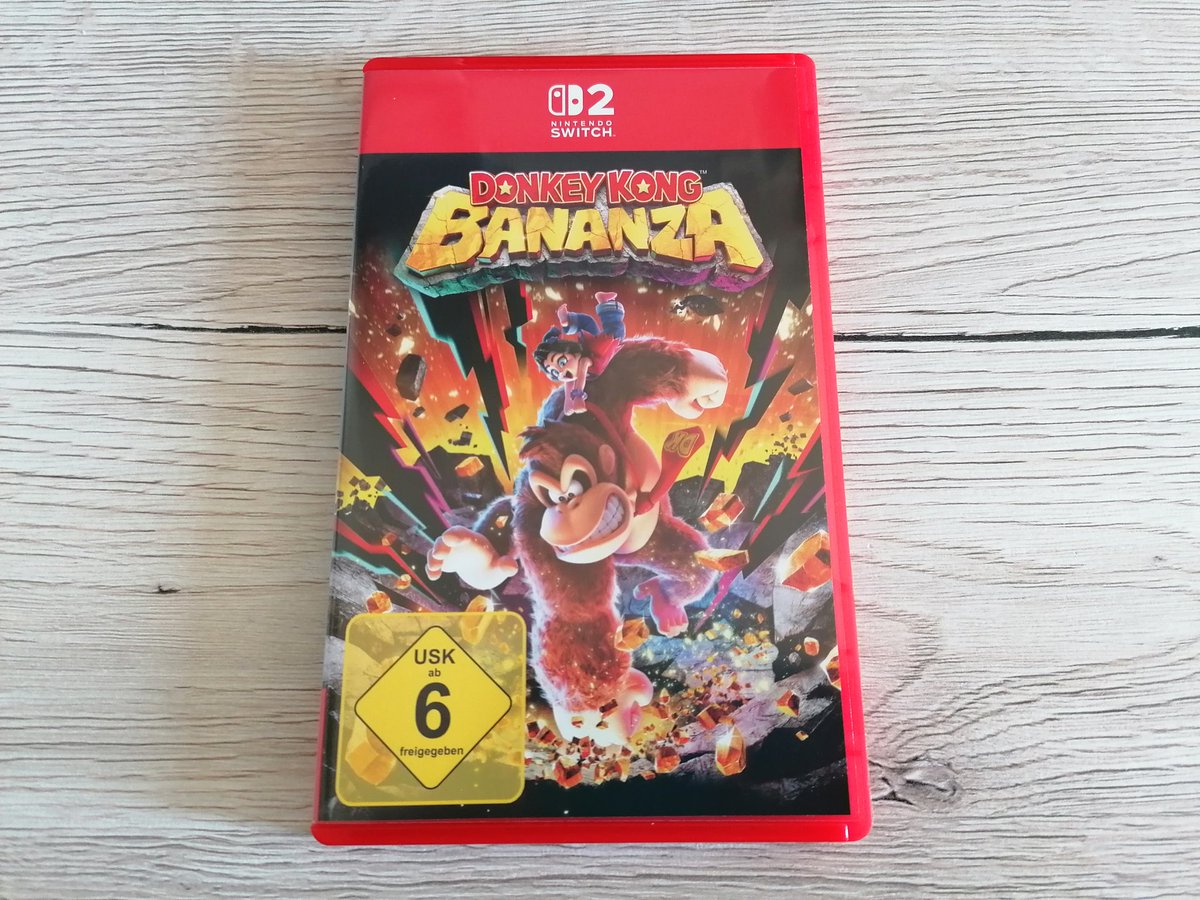 PixelOrbi's tweet image. Donkey Kong is here! When the game was revealed, I didn't really care much about it, but that Direct really sold me on it. After spending 30 minutes with destroying the first room of the game now, I get the feeling that this one might take a while to beat. 😁 #DonkeyKongBananza