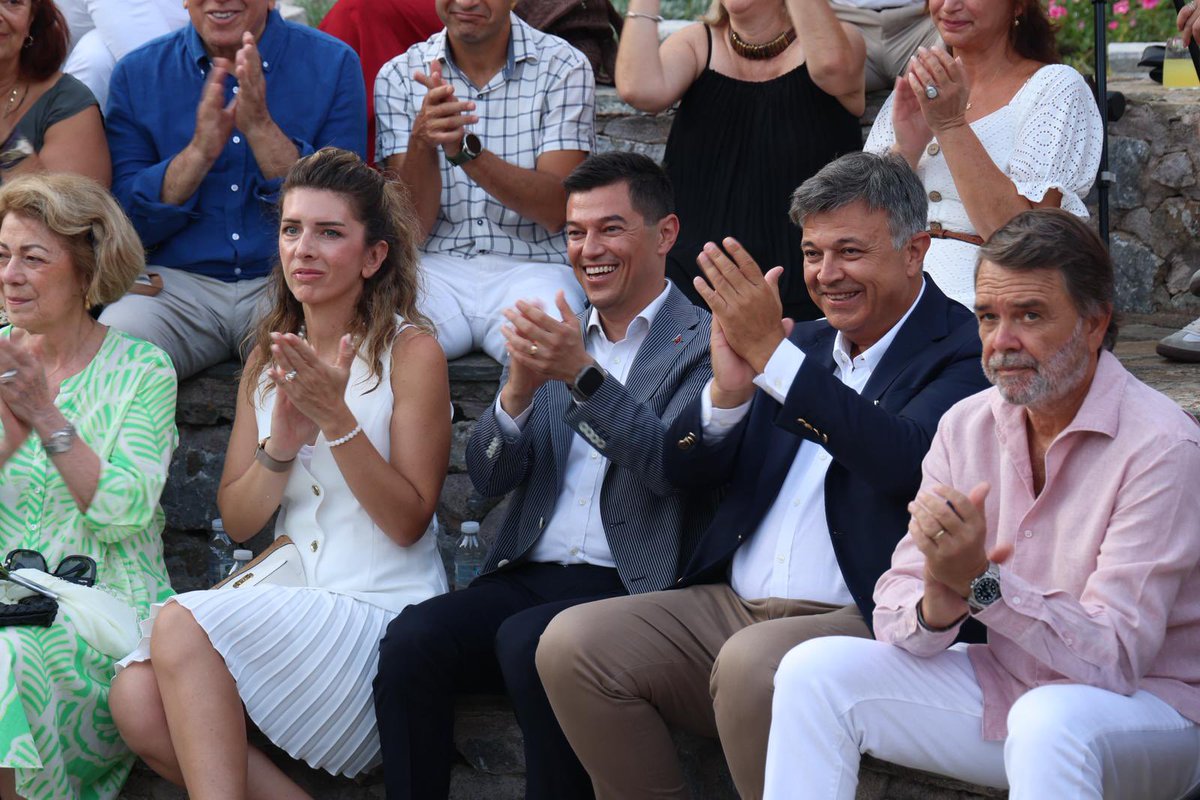 Latin Amerika’nın değerli büyükelçilerini Marmaris’te ağırladık.
Marmaris Kalesi’nde gerçekleşen etkinlikte dostluk ve kültürel bağlarımızı güçlendirdik.
Marmaris, uluslararası dayanışmanın buluşma noktası olmaya devam edecek.