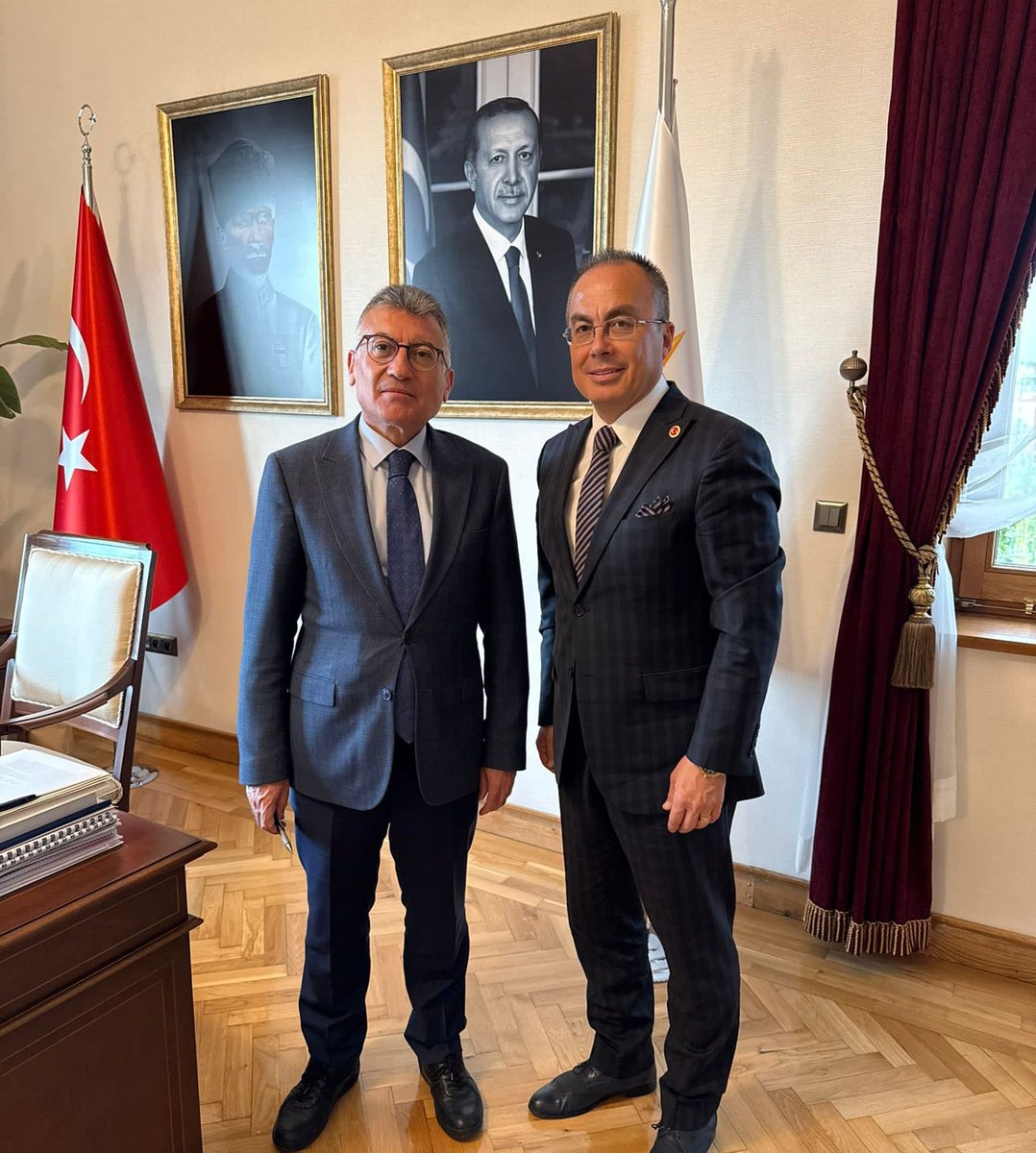 İl Müdürümüz Şahin Ertem, Gazi Meclis’te Kıymetli Vekilimiz, TBMM AK Parti Grup Başkanı Sayın Abdullah Güler Beyi ziyaret etti.

 Bakanlığımızın Sivas’a yapacağı yatırımlar üzerine verimli bir sohbet gerçekleştirildi.

🤝 Misafirperverlikleri ve destekleri için teşekkür ederiz.