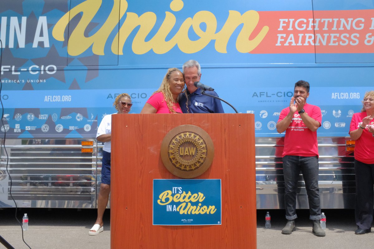 MIAFLCIO's tweet image. Thank you to everyone who joined us at the @AFLCIO 's bus stop in Warren.
Together, we’re organizing for freedom, fairness, and security — for everyone.✊
