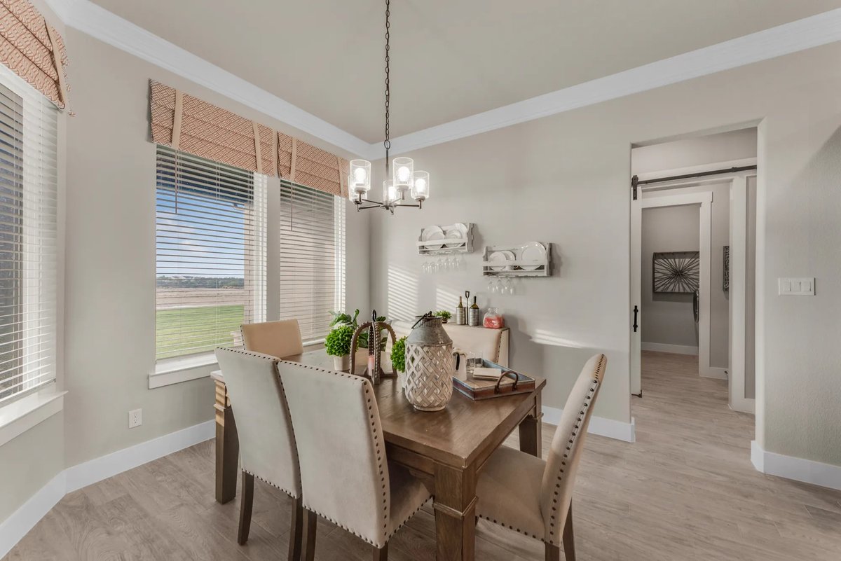 RSHomebuilder's tweet image. Tour our model home at Eagle Ridge Estates! Just 30 minutes from Fort Worth, this community by offers spacious floor plans and the peace and privacy you&apos;ve been looking for.

Give us a call at 817-601-6230 to get in touch! bit.ly/3TNEq3a