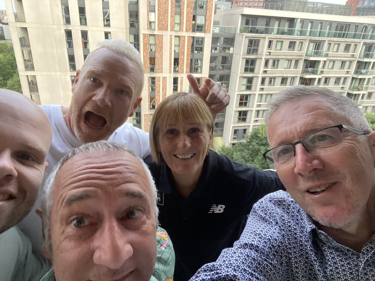 WightmanGeoff's tweet image. One more sleep.
@London_DL starts in 15 hours.
Weather window is improving - a bit.
Sold out at 60,000 and live on BBC1.
Can you spot the missing Jedward triplet?