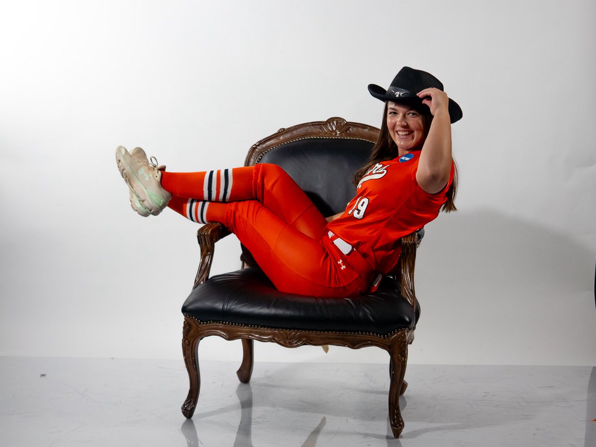 Charlotte Bentley tweet media
