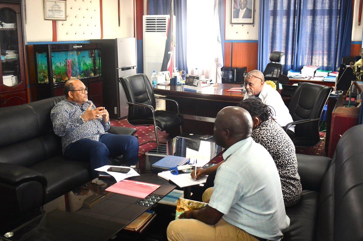 Profshaukat's tweet image. Short tour @KmfriResearch to appreciate its role in #Blueeconomy sector, discussed on capacity building, innovation, linkages & collaboration. Funding from @nrfkenya The Institute is a viable candidate for @AFRAAfrica @IAEATC Regional designated centre. @OfficePCS_KE @nacosti