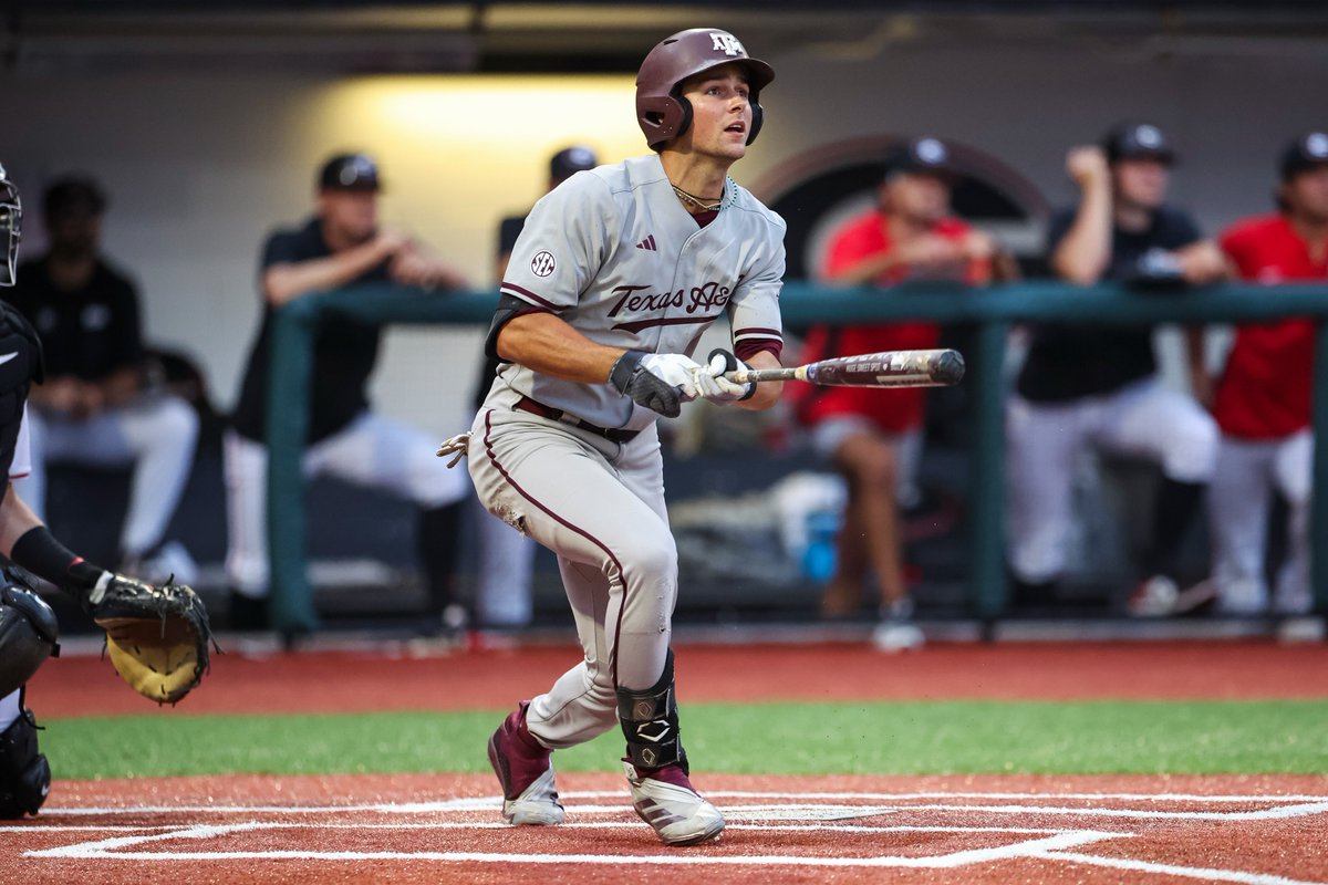 AggieBaseball's tweet image. Andrew Monaco sits down with the newest member of the New York Yankees organization, @Kaeden_Kent, on the latest episode of Studio 12 🎧
👍 aggi.es/46iBSkZ
🍎 bit.ly/44CPoO2
🟢 bit.ly/3Tr2xod
#GigEm