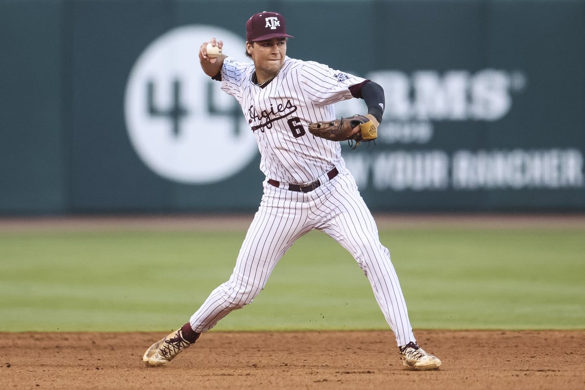 AggieBaseball's tweet image. Andrew Monaco sits down with the newest member of the New York Yankees organization, @Kaeden_Kent, on the latest episode of Studio 12 🎧
👍 aggi.es/46iBSkZ
🍎 bit.ly/44CPoO2
🟢 bit.ly/3Tr2xod
#GigEm