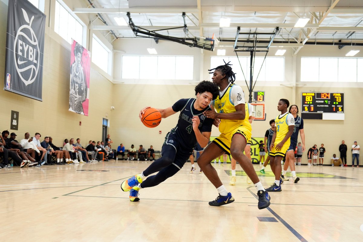 PolacheckKSR's tweet image. NEW: No. 1-Ranked Tyran Stokes' mother broke down his recruitment in an interview with KSR+ on Friday.
She recapped his recent official visits, shared news of three more upcoming visits, and detailed a commitment timeline.
(+): on3.com/sites/kentucky…