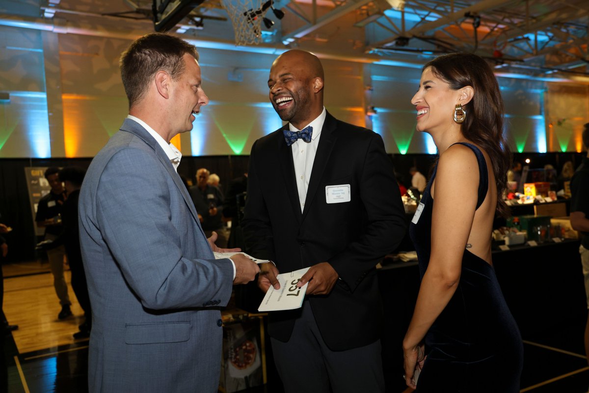 DeLaSalle High School (@dlsislanders) on Twitter photo Have a gift, experience, or item that could spark some bidding fun? ✨
We’re now accepting silent auction donations for the 2025 Christian Brothers’ Gala! To donate, email us at gala@delasalle.com — your generosity makes a difference! Have a gift, experience, or item that could spark some bidding fun? ✨
We’re now accepting silent auction donations for the 2025 Christian Brothers’ Gala! To donate, email us at gala@delasalle.com — your generosity makes a difference!