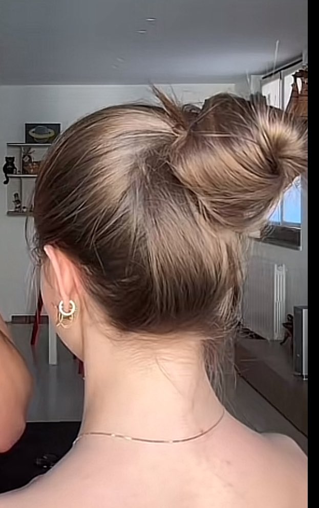 sueci 🦦 tweet media