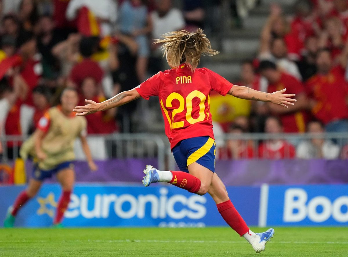 CLAUDIA PINA WITH AN IMPORTANT GOAL VS. SWITZERLAND!