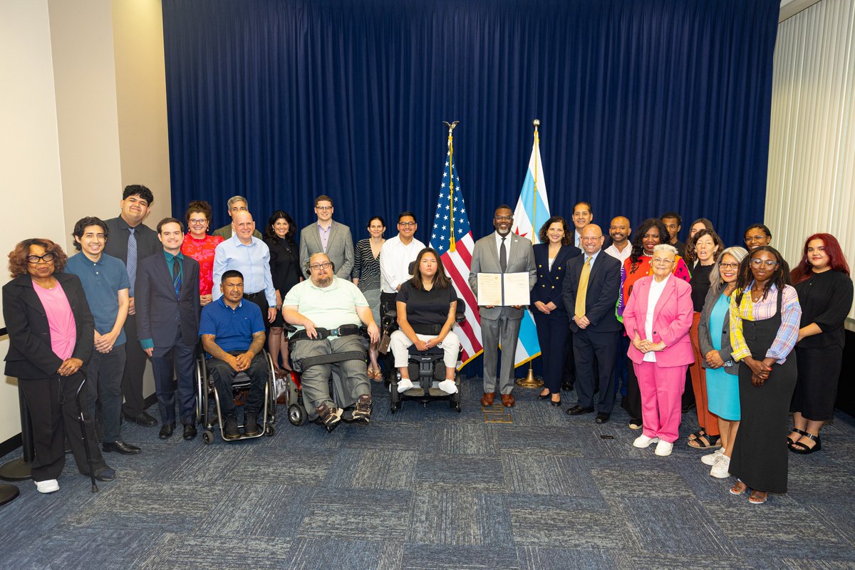 ChicagosMayor's tweet image. I am proud to officially designate July as Disability Pride Month in Chicago to honor and celebrate the identities, cultures, advocacy, and contributions of people with disabilities. @MOPDChicago, led by Commissioner Rachel Arfa, strives to ensure full participation and equal…