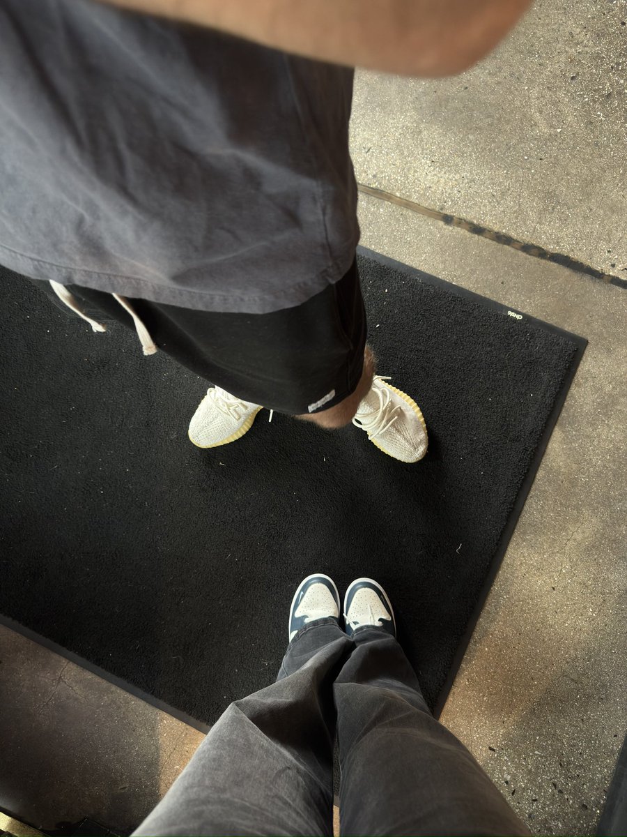 guess who’s in mericaaaa