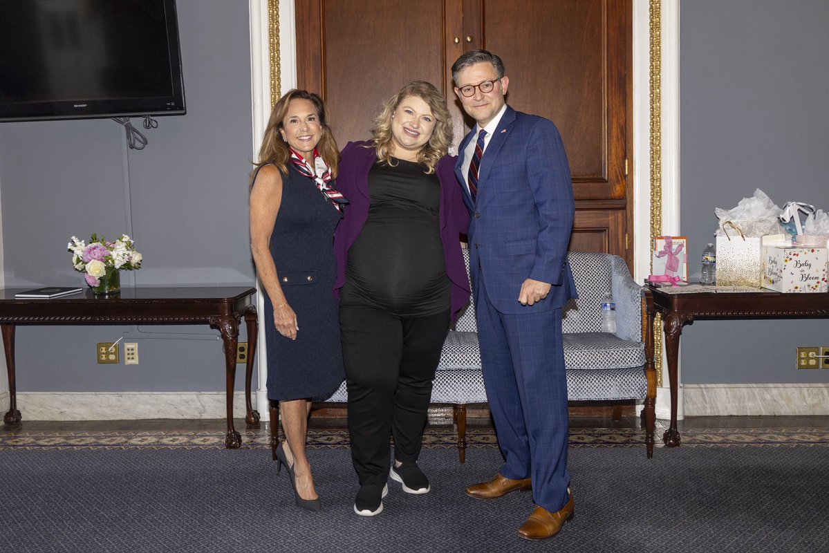 RepKatCammack's tweet image. Thank you to Speaker Johnson and Chairwoman McClain for hosting the most beautiful baby shower in honor of baby Peanut! 💕 I’m beyond grateful for the overwhelming love and support from my Capitol Hill family. We can’t wait for Peanut to meet her future Uncles and Aunties! 👶