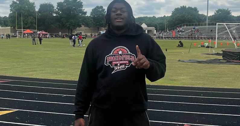 Blake_Alderman's tweet image. Florida hopes to get offered defensive lineman on campus for a fall official visit

on3.com/teams/florida-…