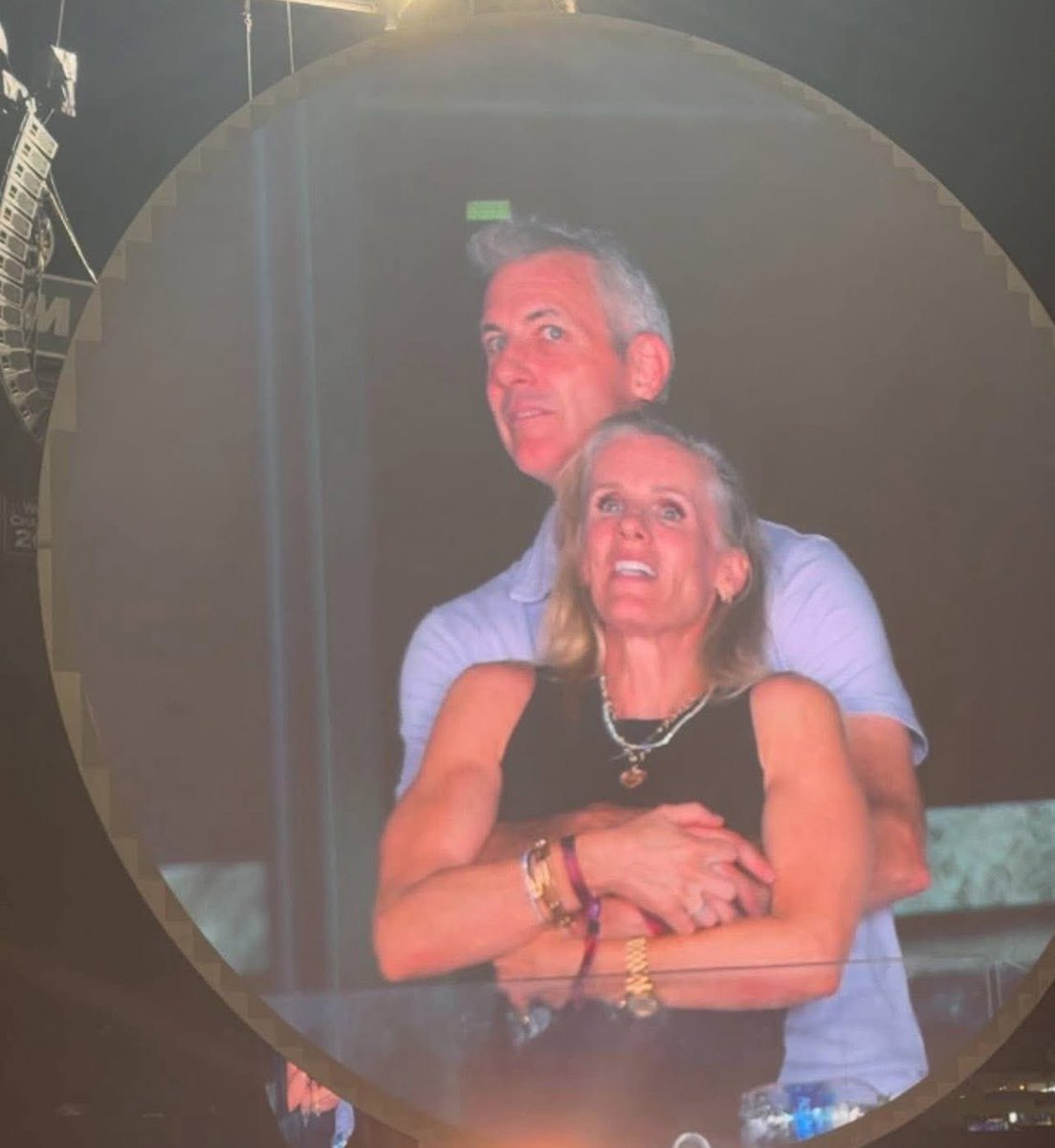 Is there anything the Simpsons don’t know!! 

Tech CEO Andy Byron's SECRET relationship with HR head Kristin Cabot EXPOSED after Coldplay concert &amp; the Internet did its thing 😂🤣