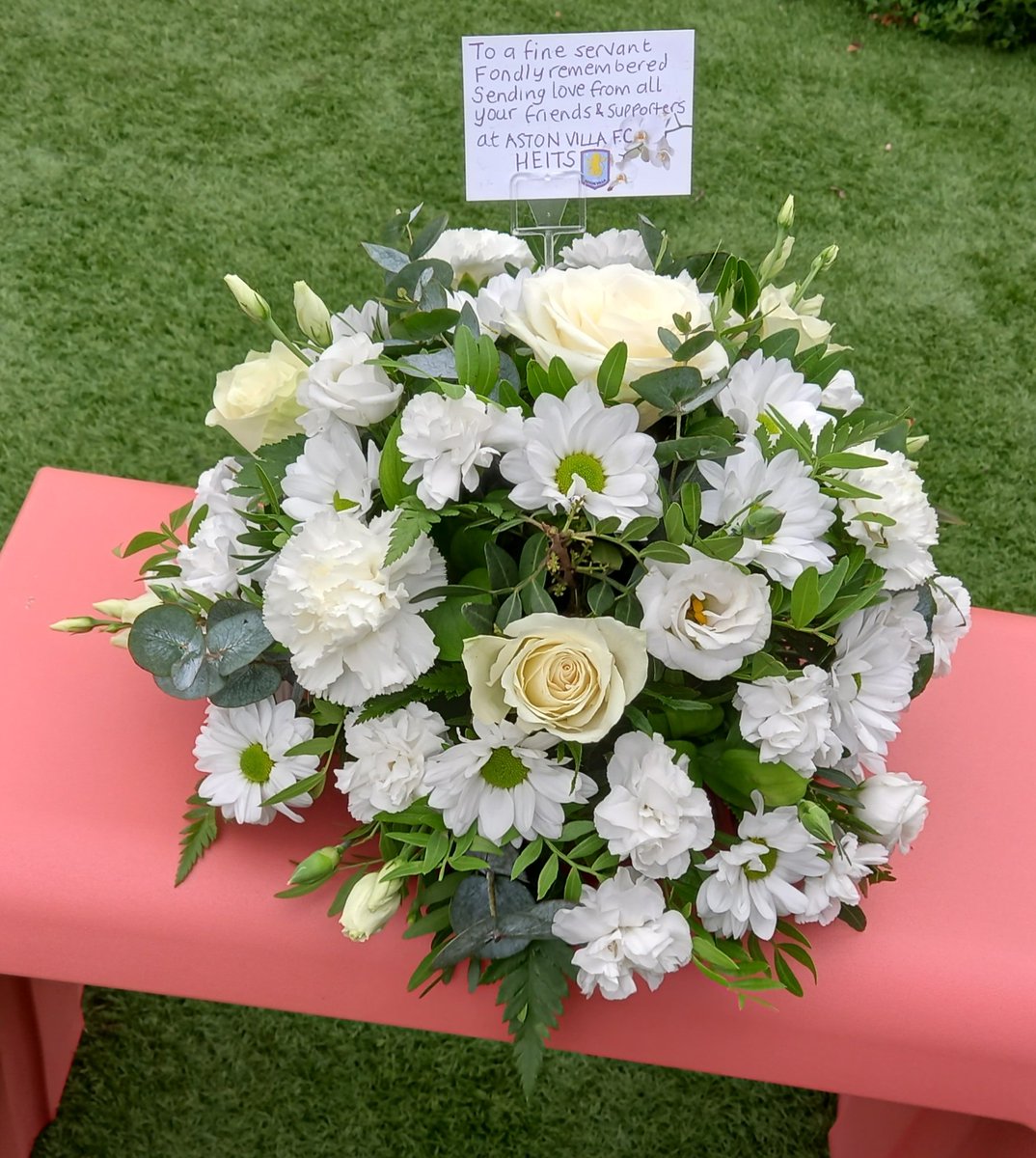 AndrewUllah's tweet image. I attended my friend Dick Edwards funeral today in Mansfield with my good friend Colin Abbott. So glad I made the effort. Thanks for the wonderful memories Dick you will never be forgotten 🙏🏽🏐🎸