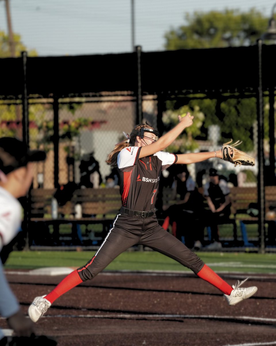 BSNSPORTS's tweet image. BSN SPORTS is built to elevate programs that build athletes — and humans. @GameReadyEnt is doing exactly that with The League: a collegiate summer series committed to mental health, growth, and the grind. #TheLeague #BSNSPORTS