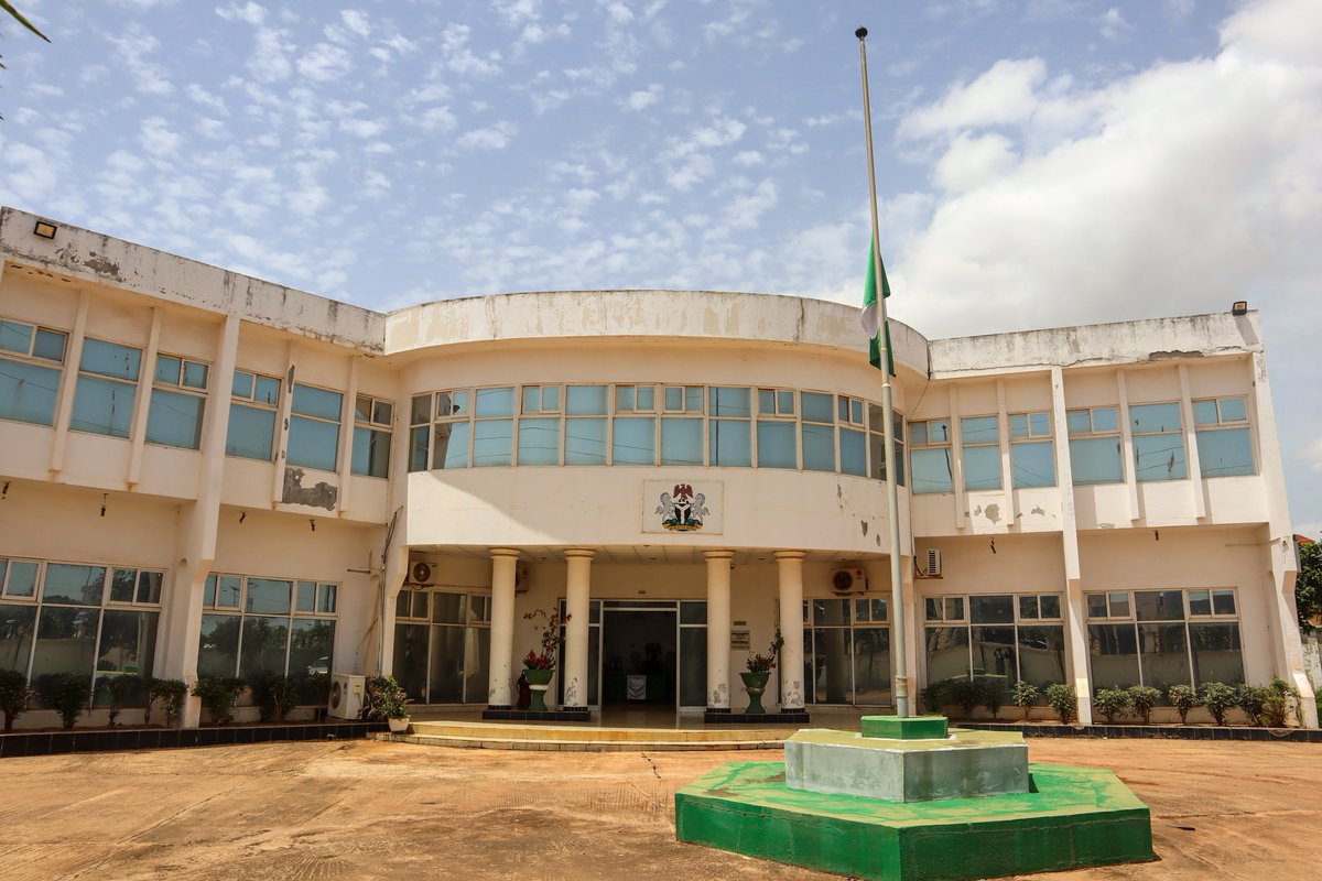 VP Mohammed B.S. Jallow today signed the condolence book at the Nigerian High Commission in Banjul, honoring the late President Muhammadu Buhari.

He paid tribute on behalf of H.E. President Barrow &amp; the Gambian people, hailing Buhari as a true African statesman.