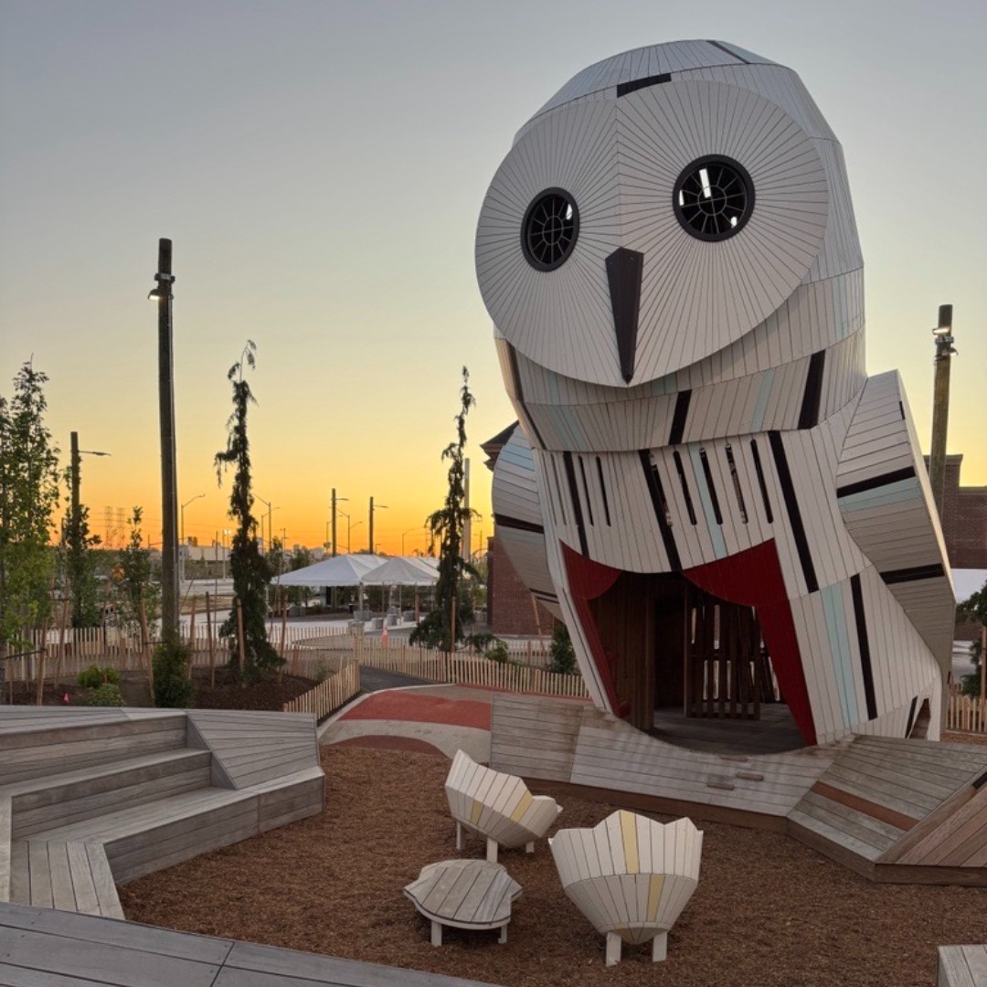 How it started. How it’s going. 

Toronto – meet your new park – Biidaasige Park! 

toronto.ca/BiidaasigePark

<a href="/WaterfrontTO/">Waterfront Toronto</a> @torontoPFR <a href="/LiveGreenTO/">Live Green Toronto</a> @PortsToronto @CreateTO