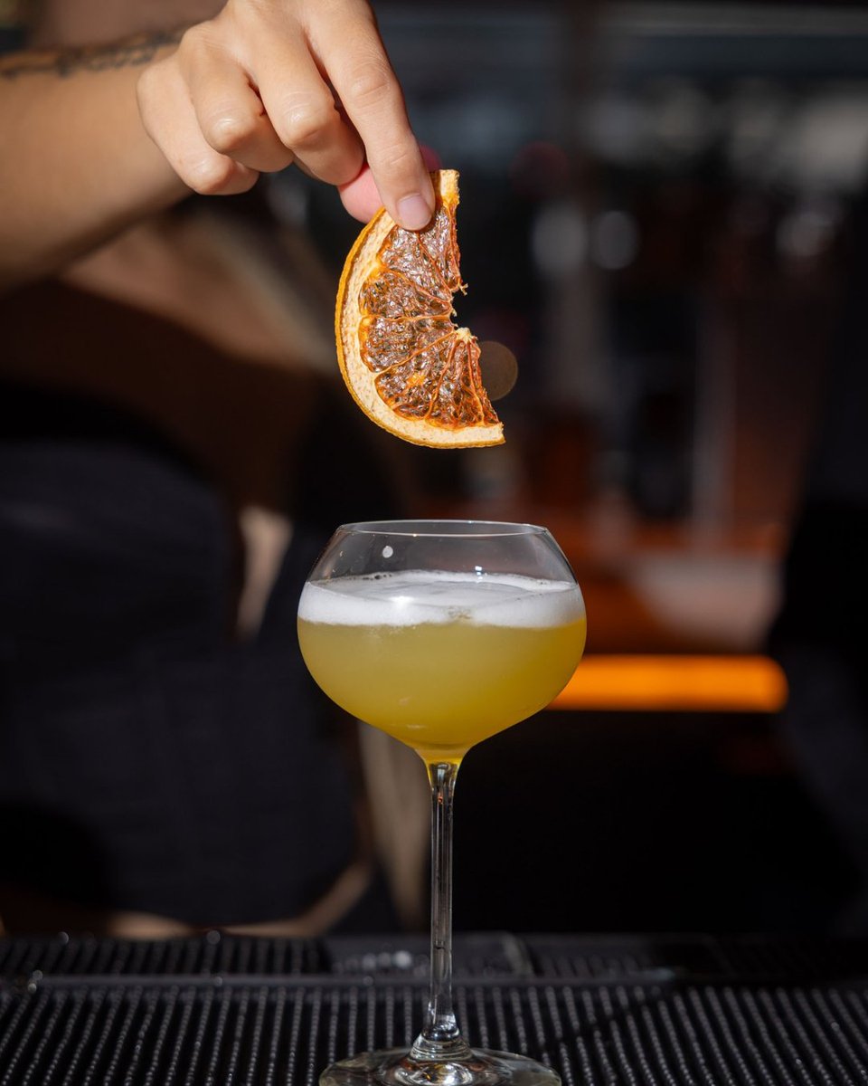 Looking for the perfect spot for date night, post-game drinks, or a group celebration? Step into Serafina, where you'll find handmade pastas, wood-fired pizzas, fresh seafood, and indulgent truffle specialties. 🍝🇮🇹