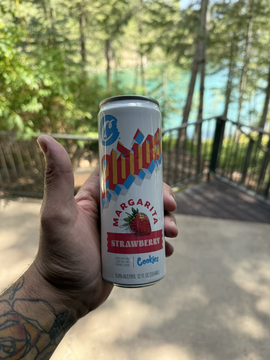 It’s hot outside 🏝️