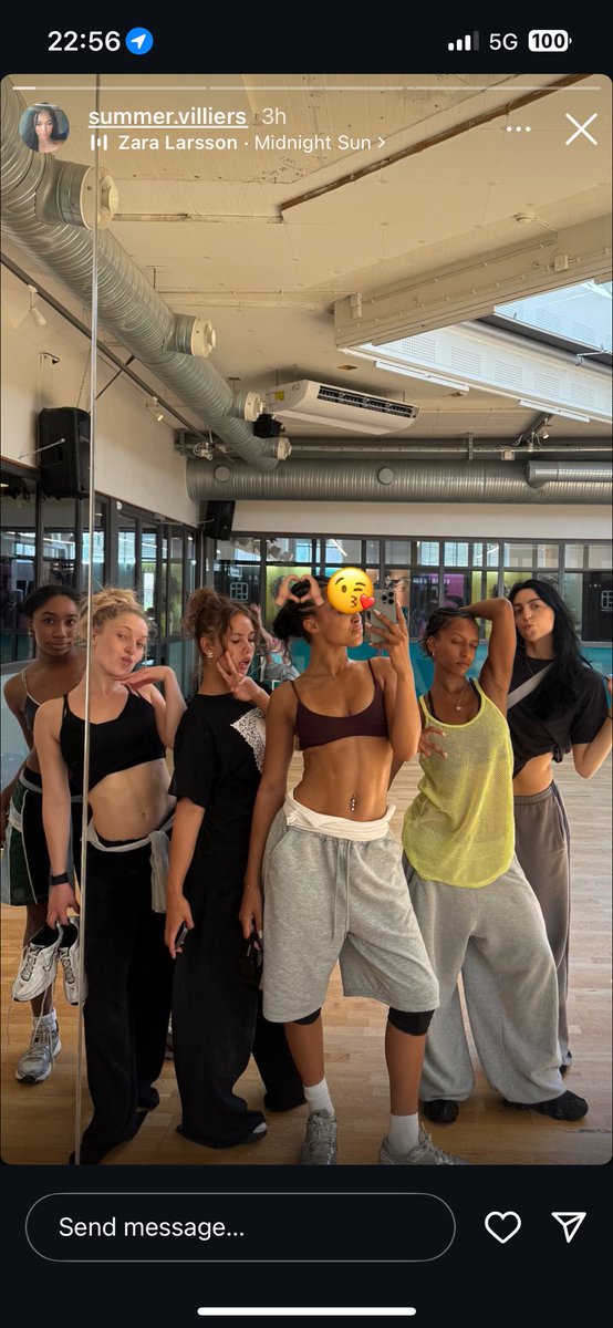 emma_endd's tweet image. I really hope this means 6 dancers on tour
