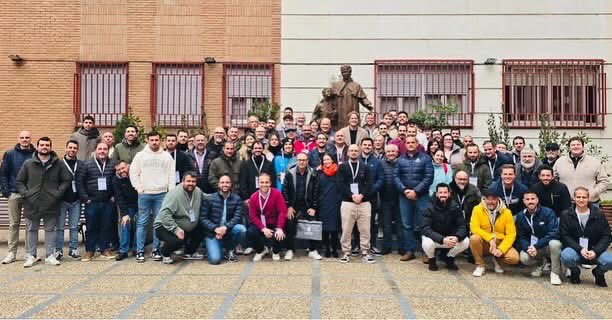 🎓CURSO 24/25✅ “El éxito es la suma de pequeños esfuerzos,repetidos día tras día”. Ilusionado por una nueva aventura en la pastoral deportiva de @prensacee, dando pasos en la estructura del deporte salesiano a nivel nacional, la labor diaria en el colegio y en el CDST. Gracias!
