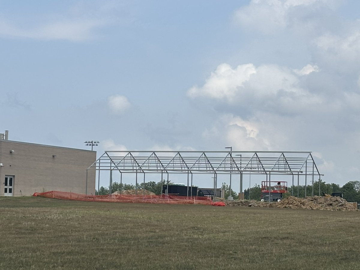 The New Wright City Greenhouse is starting to take form. Lookin’ good! #EveryStudentEveryDay #FFA