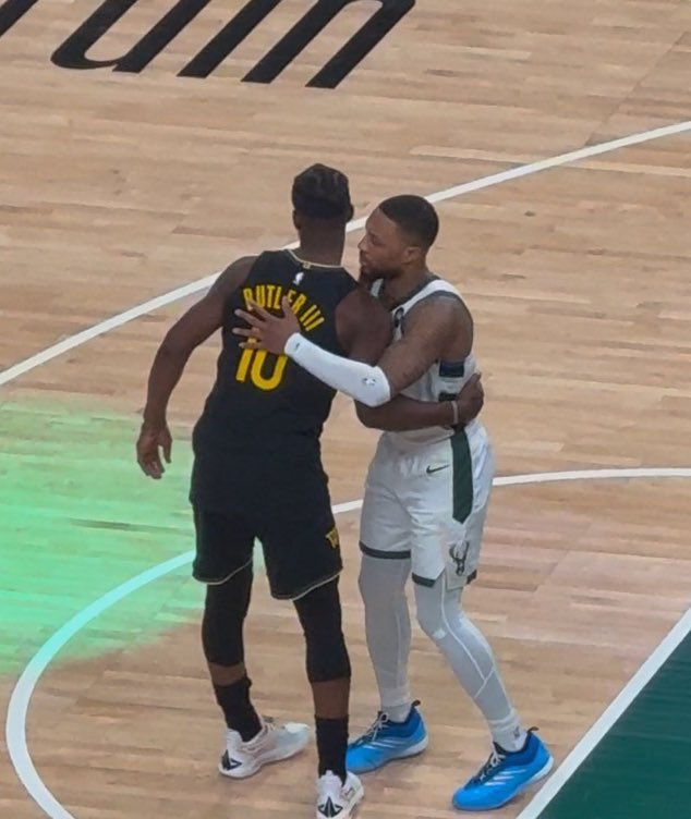 HEATVSREFS's tweet image. Dame never wanted to leave Portland
He was only willing to come to Miami to play alongside JIMMY and now we lost both 💔