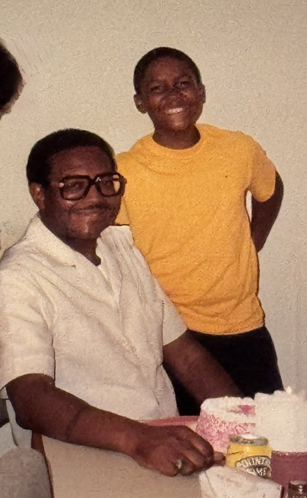 ByronSaxton's tweet image. 6 years since you’ve been gone but your guidance and words are stronger than ever in my heart. Couldn’t have been blessed with a better father.
Walter Kelly Jr.
10/5/37–07/18/19
