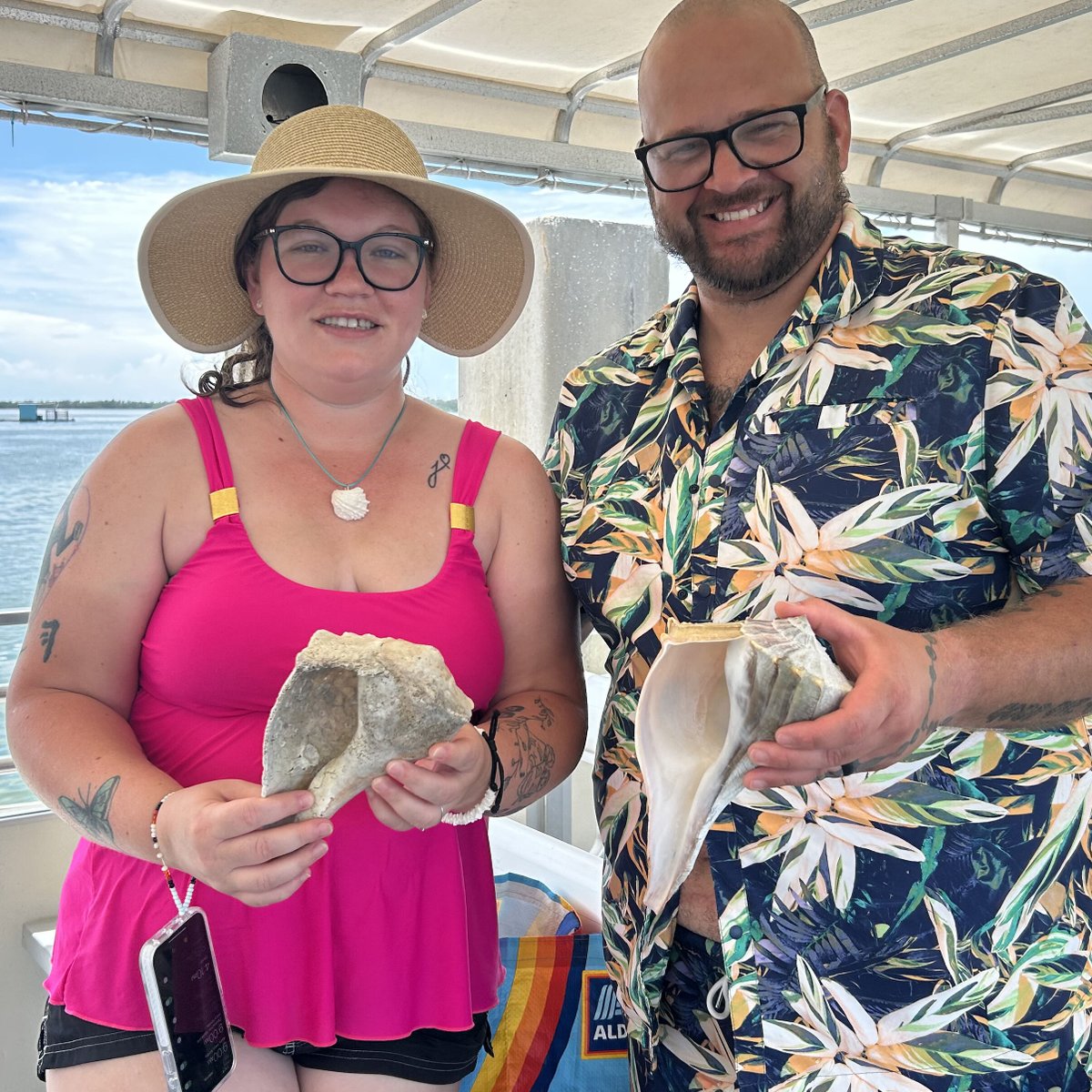 hubbardsmarina's tweet photo. Check out these AMAZING Shells found out on Shell Key recently!! (They were unoccupied and no creatures were harmed)
#egmontkey #shellkey #ferry #conchshells https://t.co/7T6hBQcL9y