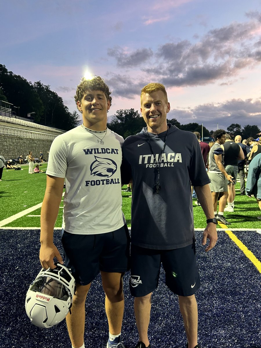 Chad_Martin19's tweet image. After a great camp and conversations with @CoachTerp_ @benchmason42 and @MaguireBrandon I am excited to announce that I have received an offer from @IthacaBomberFB
@CoachBotts57
