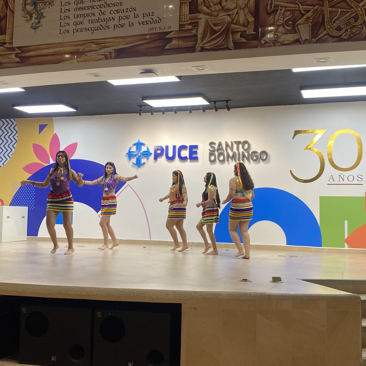 PUCE_StoDgo's tweet image. 🔵 Nuestros estudiantes de las carreras de #EducaciónBásica y #LaboratorioClínico del tercer semestre de la asignatura de #Contextos e #Interculturalidad desarrollan el evento: &quot;Viviendo la multiculturalidad y la diversidad&quot;, que tiene como objetivo dar a conocer la diversidad…